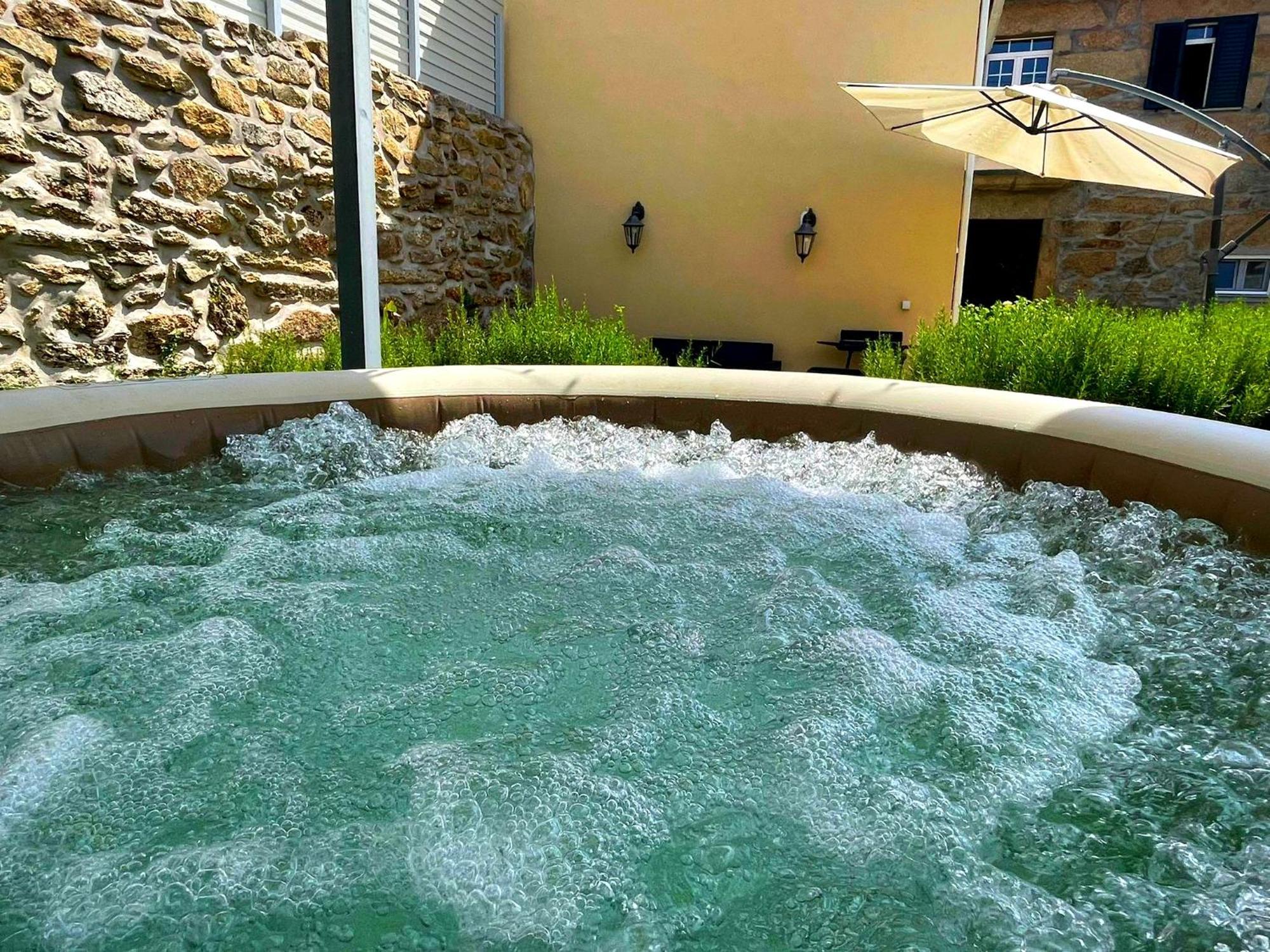 Cantinho D'Aldeia - Jacuzzi غوآردا المظهر الخارجي الصورة